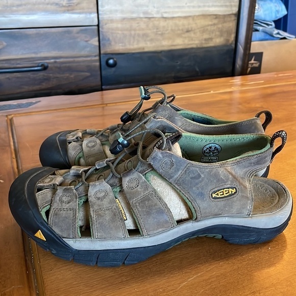 Keen Waterproof Sandals Size 12 main image 13